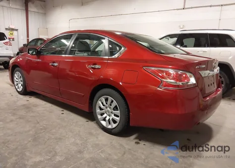 2015 Nissan Altima 2.5 S из США, поврежденный, VIN 1N4AL3APXFC117008